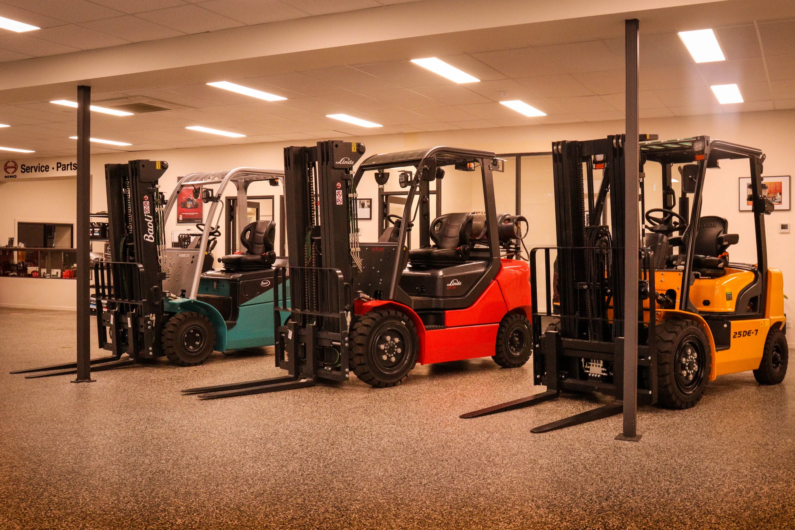Showroom-2 Material Handling - Tas Trucks